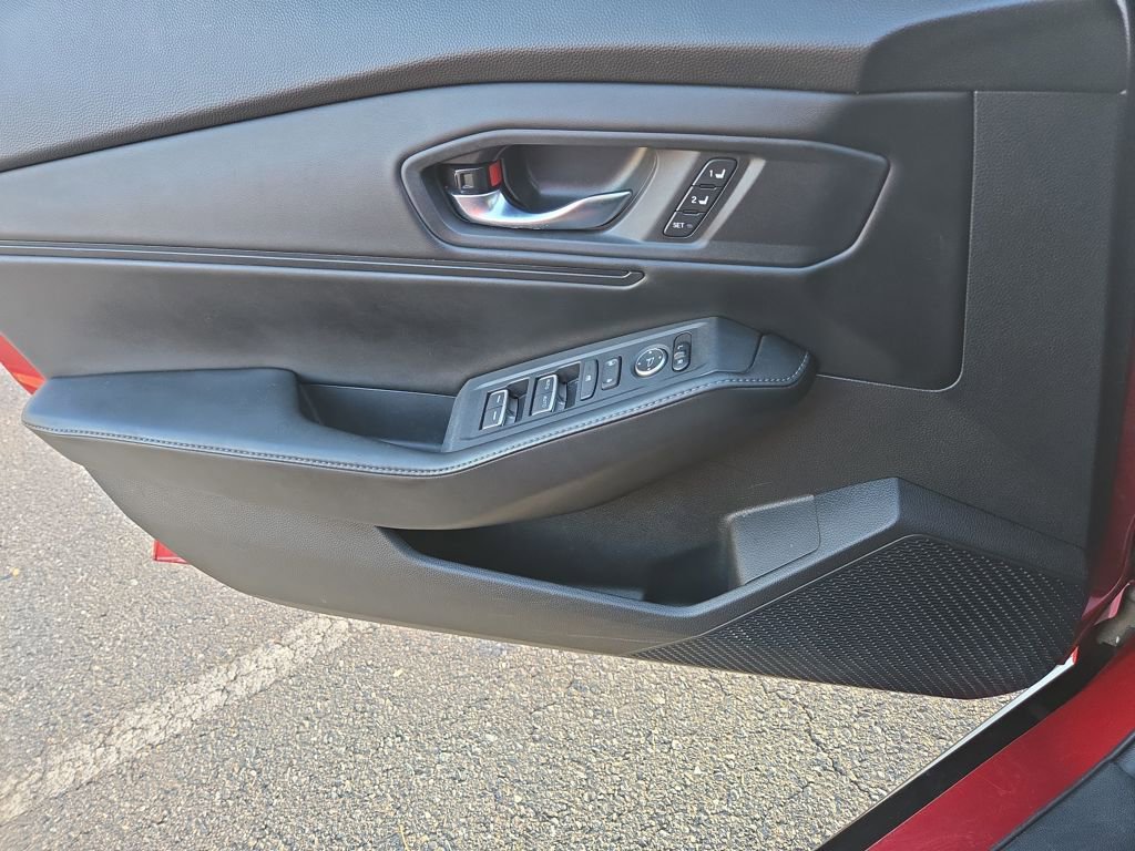 Used 2023 Honda Accord Sport image 12