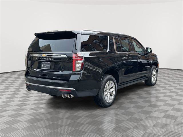 Used 2024 Chevrolet Suburban Premier w/ Premium Package 2 image 3