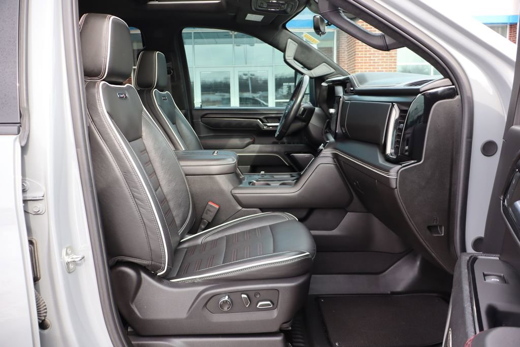 Used 2024 GMC Sierra 2500 AT4X image 57