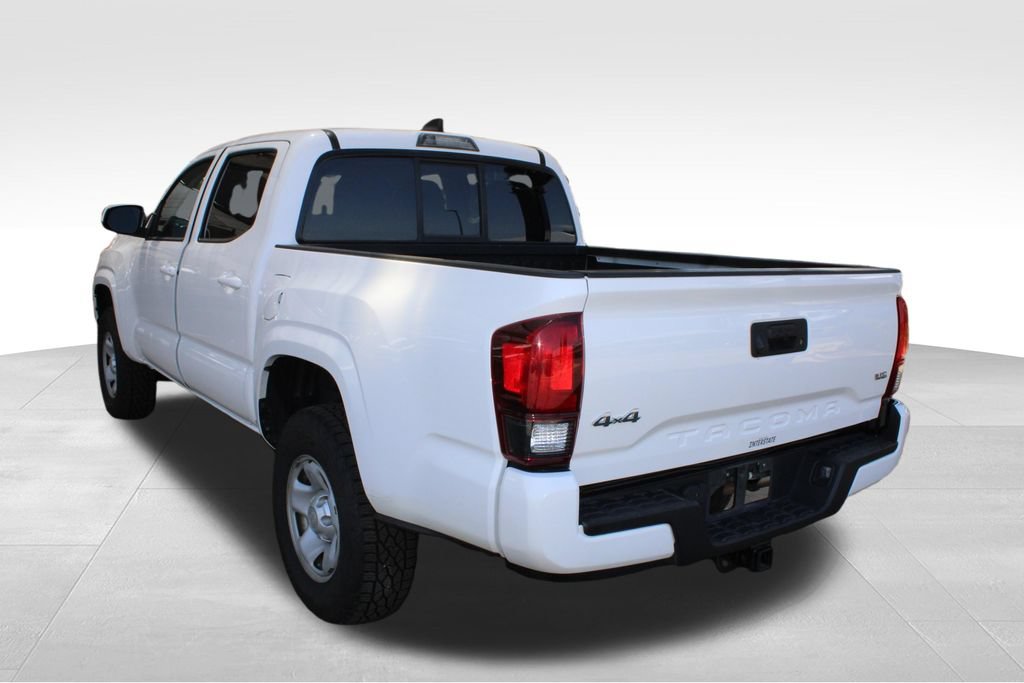 Used 2020 Toyota Tacoma SR AWD/4WD image 14