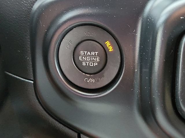 Used 2018 Jeep Wrangler Unlimited Sahara w/ Quick Order Package 24M Moab AWD/4WD image 20