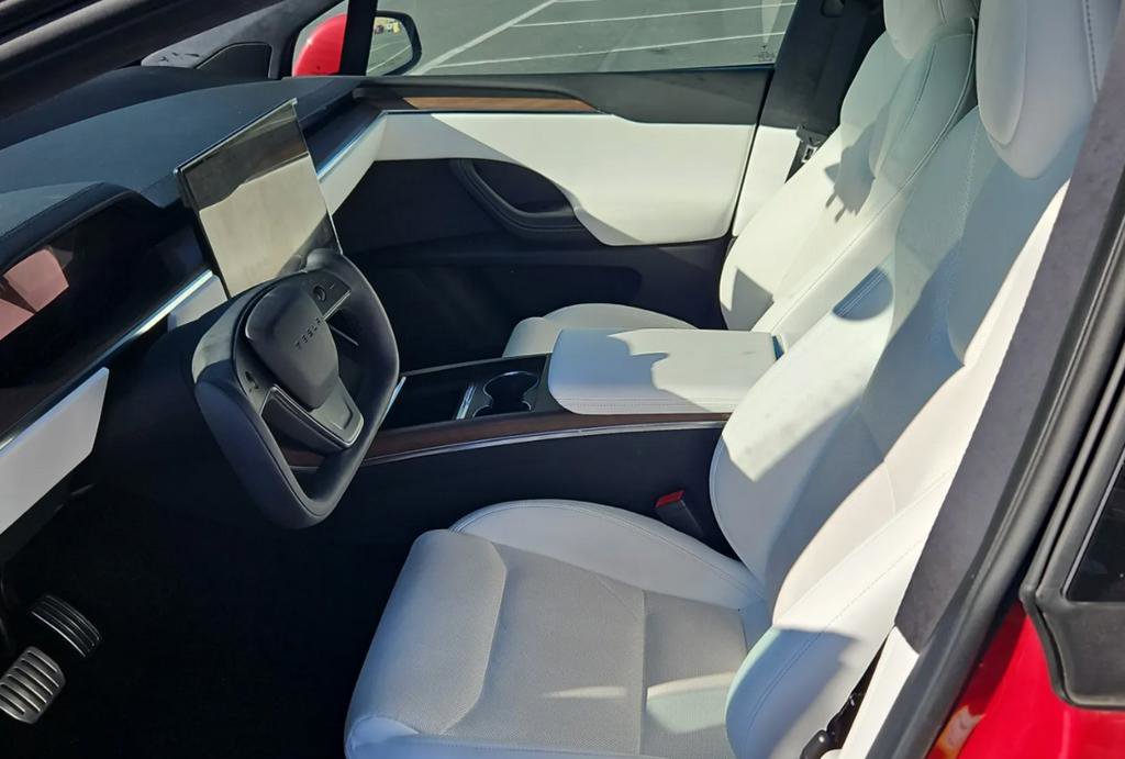 Used 2022 Tesla Model X image 4