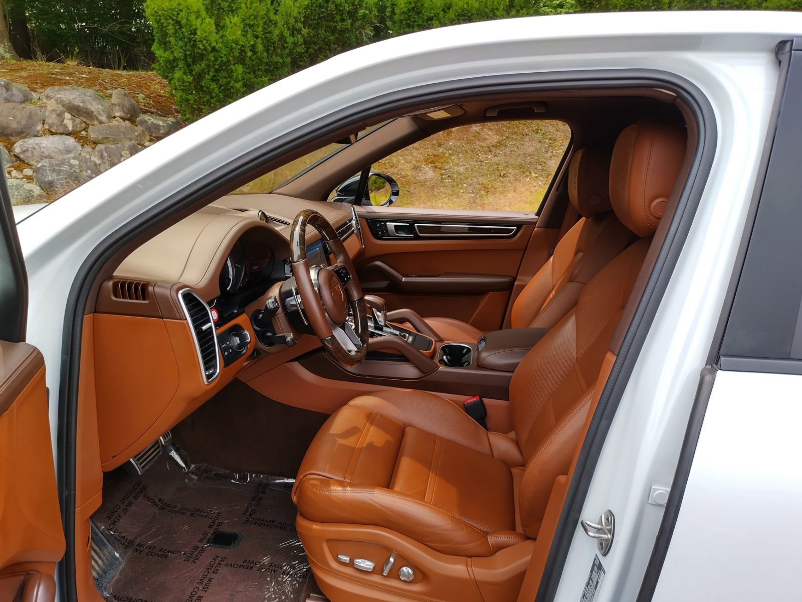 Used 2022 Porsche Cayenne S Platinum image 8