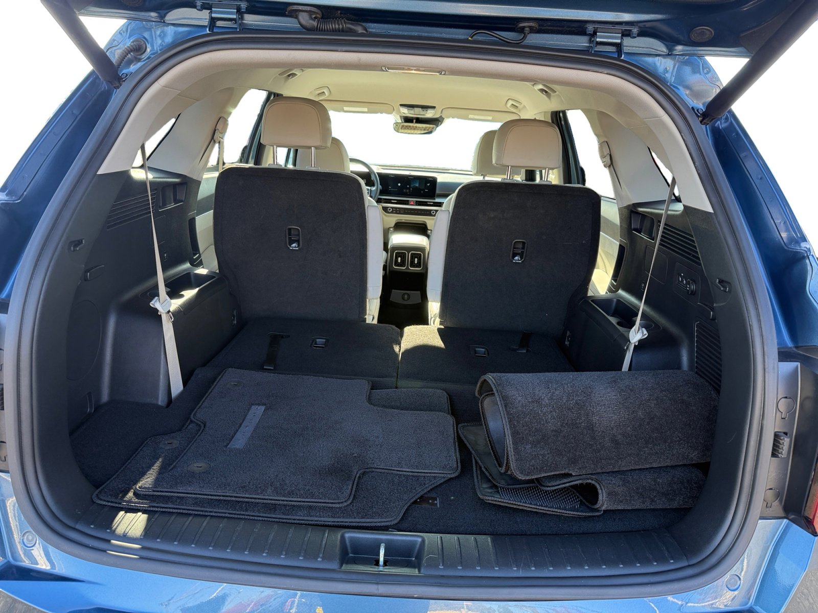 Certified 2025 Kia Sorento EX image 17