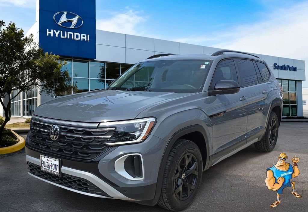 Used 2024 Volkswagen Atlas Peak Edition SE