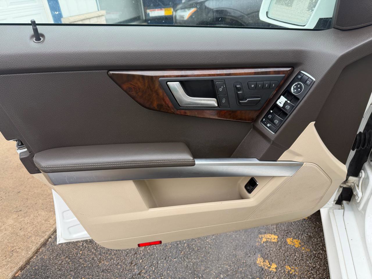 Used 2015 Mercedes-Benz GLK 350 4MATIC image 12