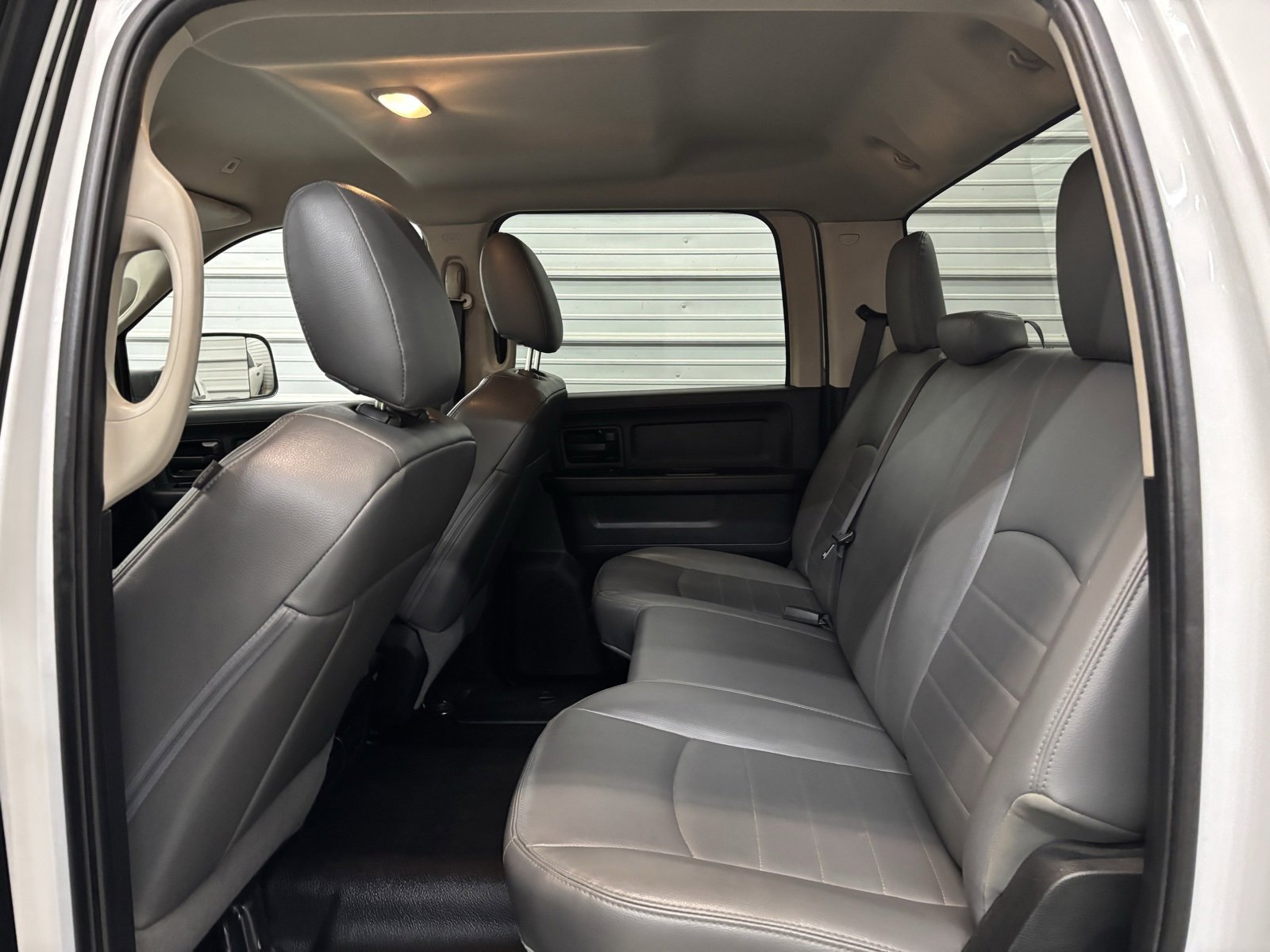 Used 2018 RAM 3500 Tradesman w/ Snow Chief Group image 22