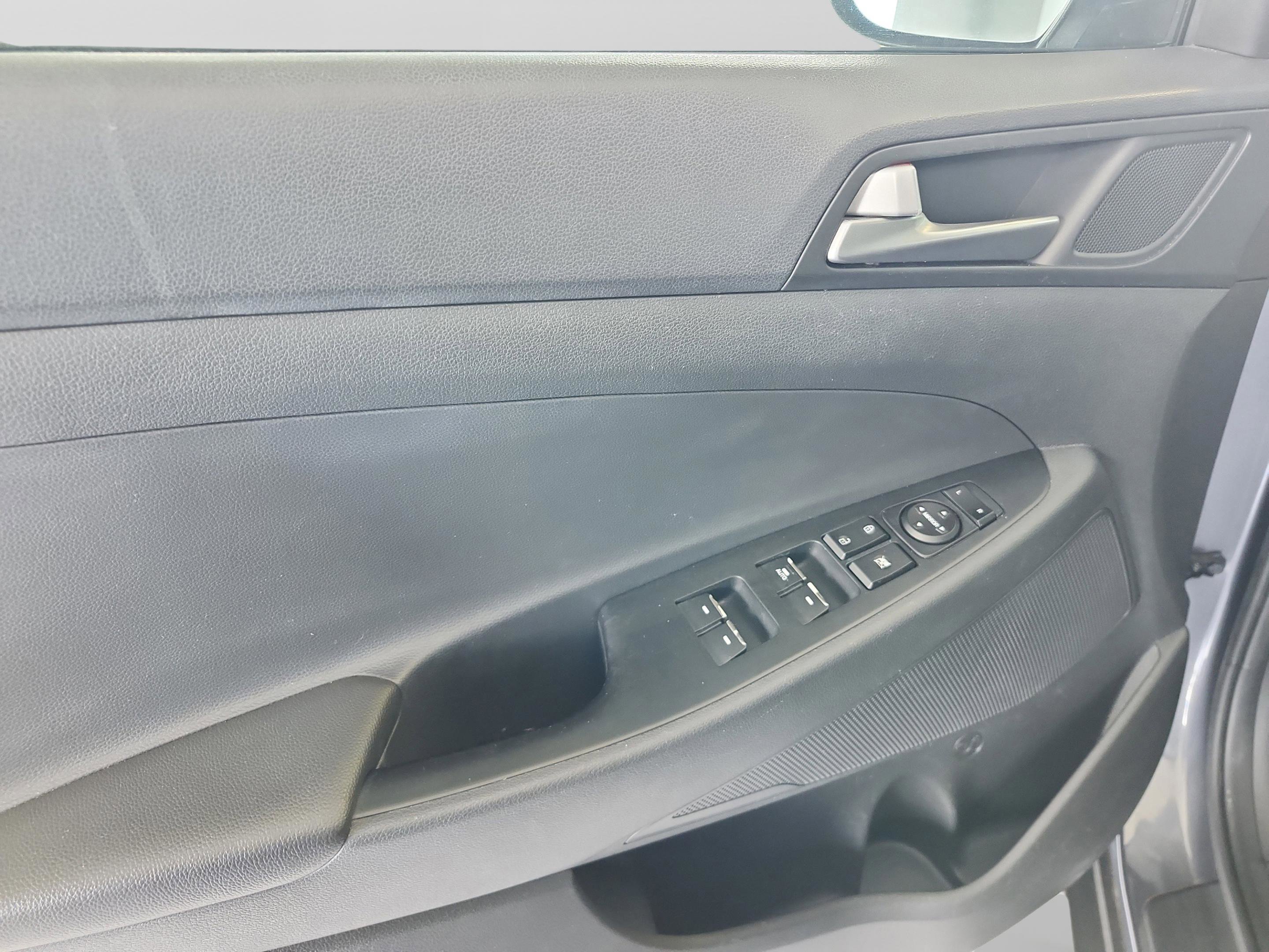 Used 2016 Hyundai Tucson Limited FWD image 13