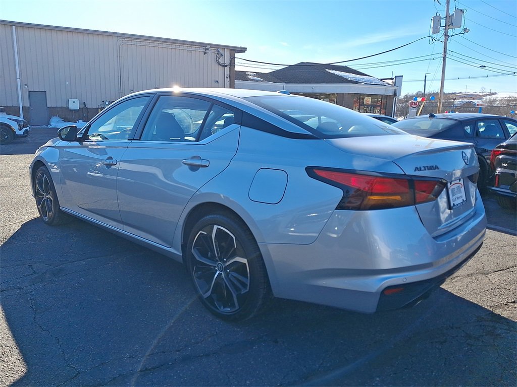 Used 2024 Nissan Altima 2.5 SR image 13