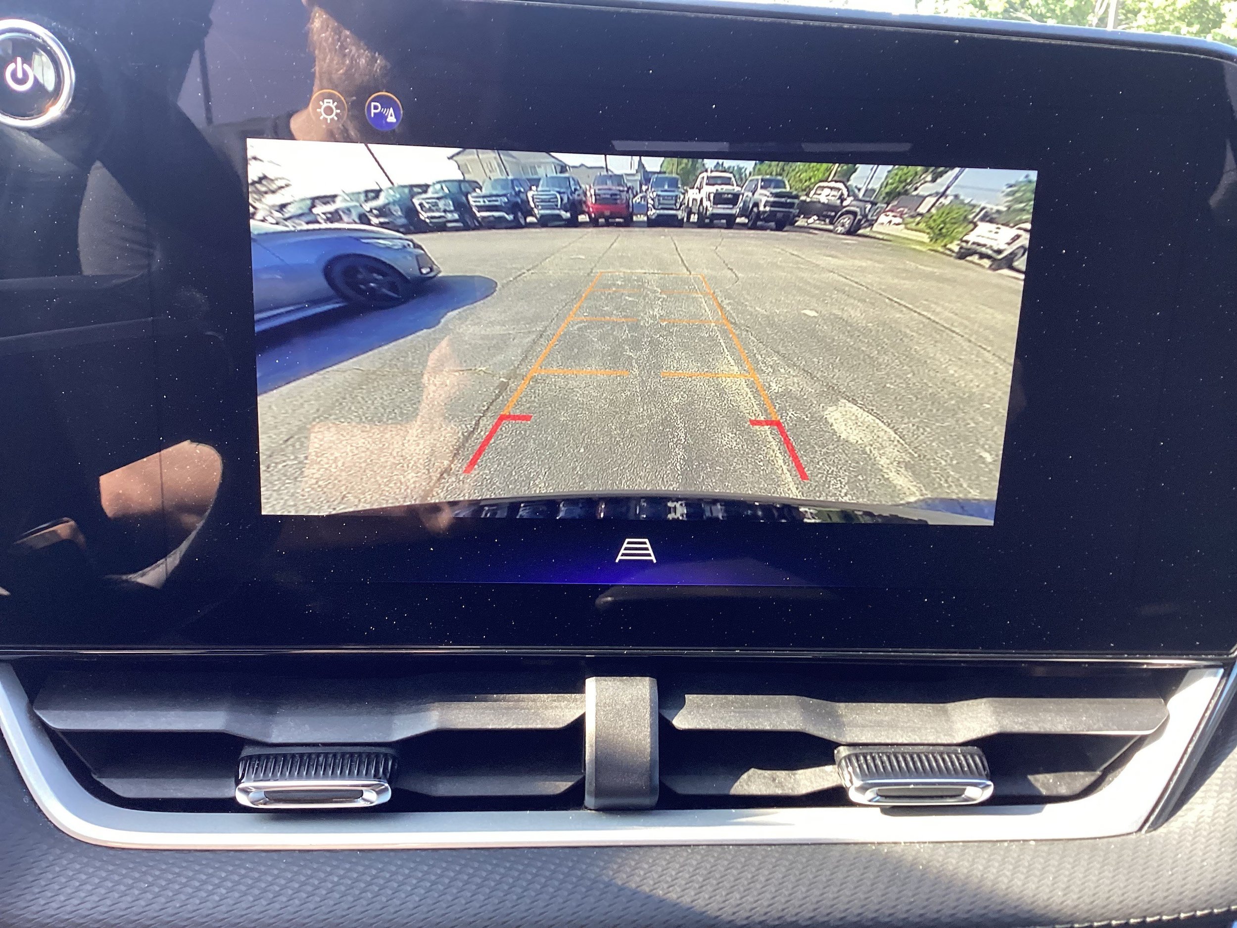 Used 2025 Chevrolet Equinox LT AWD/4WD image 21
