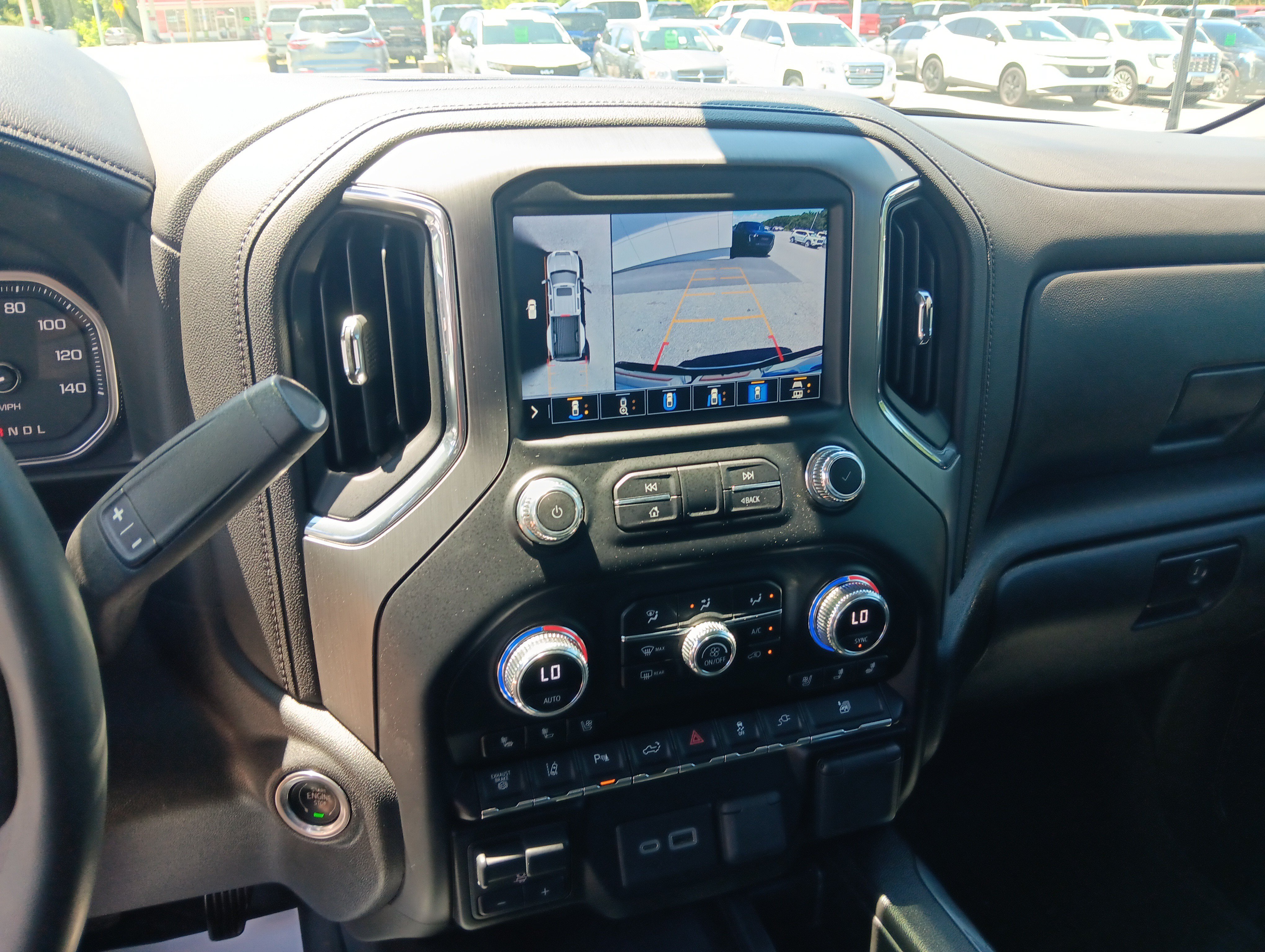 Used 2023 GMC Sierra 3500 Denali w/ Denali Ultimate Package AWD/4WD image 11