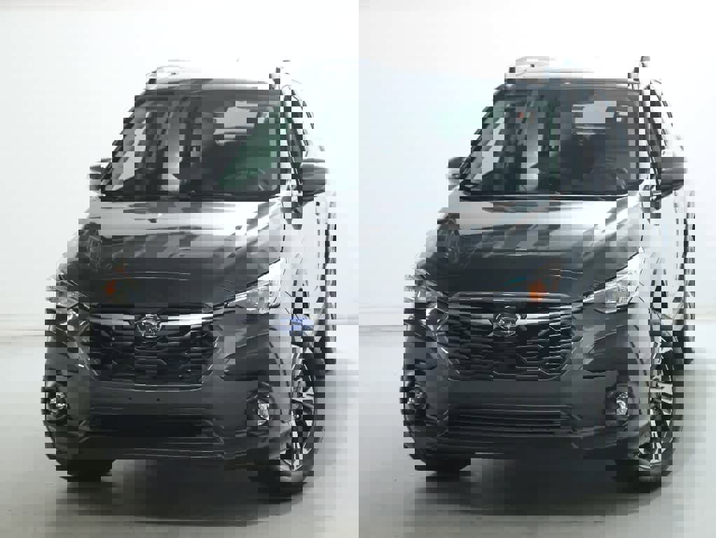 Used 2024 Subaru Crosstrek 2.0i Premium image 3