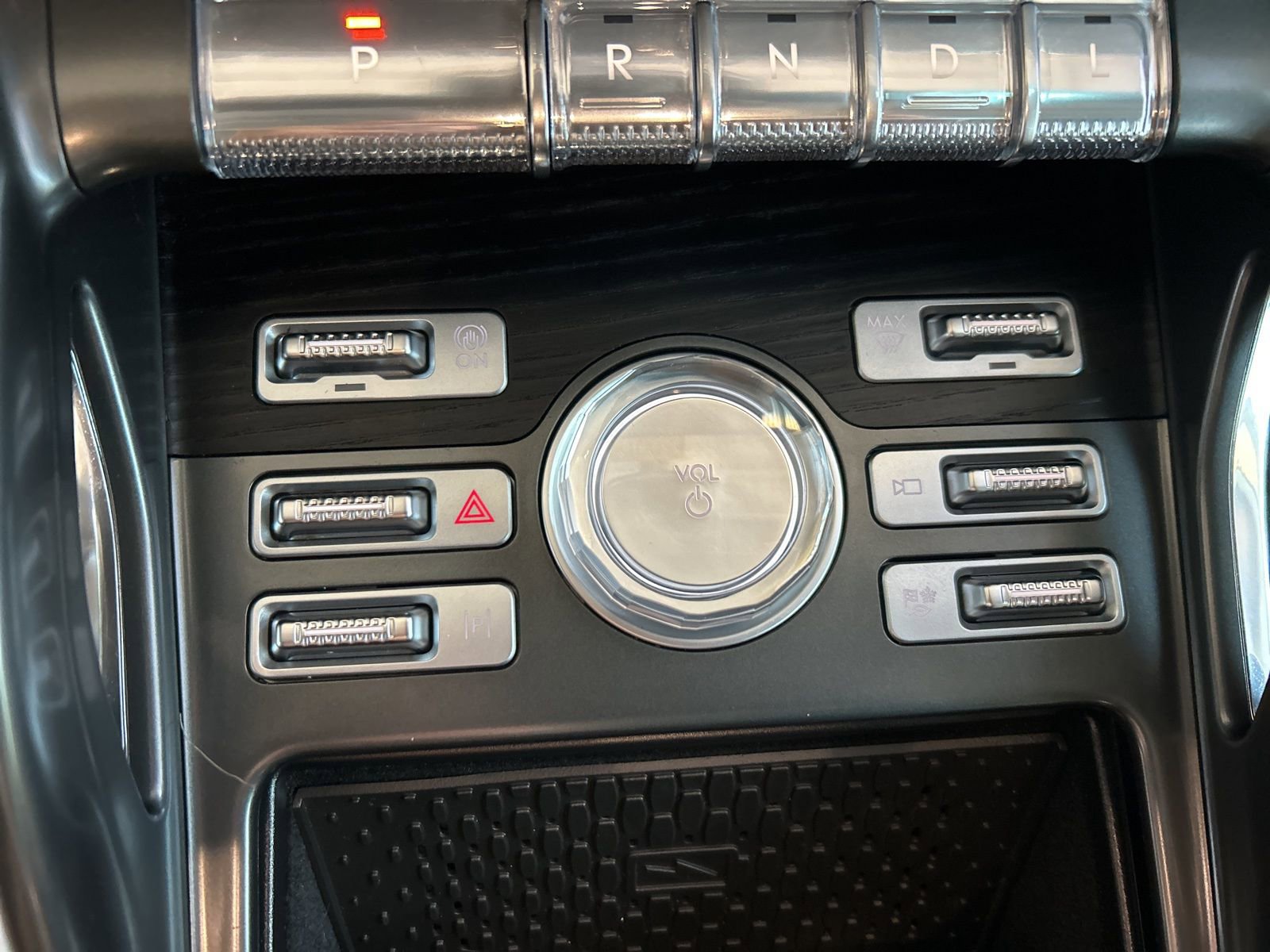 Used 2024 Lincoln Nautilus Reserve image 27