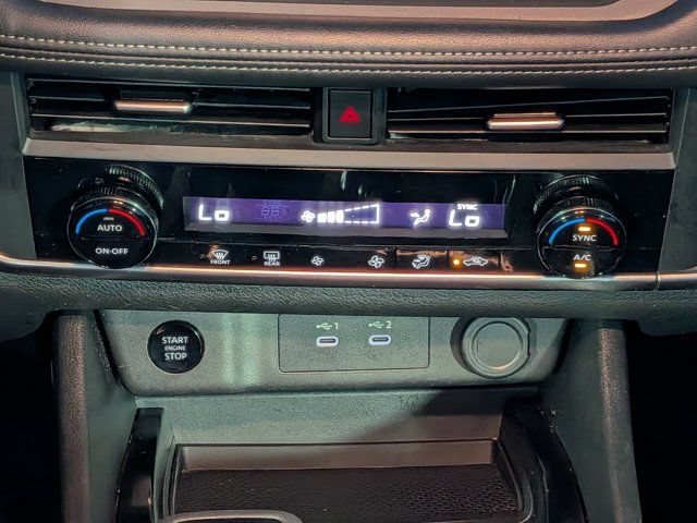 Used 2024 Nissan Rogue SV FWD image 21