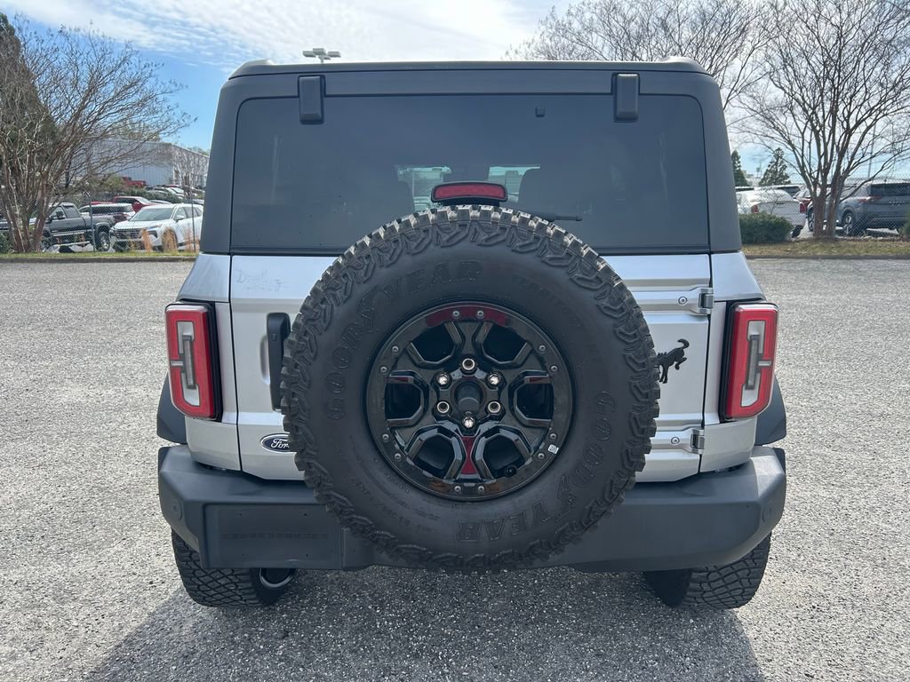 Used 2023 Ford Bronco Wildtrak image 5