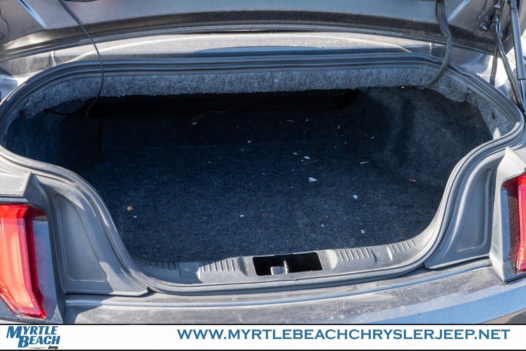 Used 2018 Ford Mustang Premium image 28