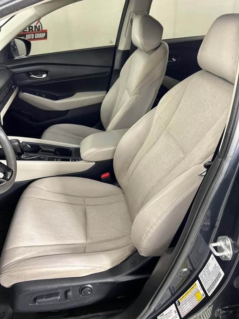 Used 2024 Honda Accord EX image 11