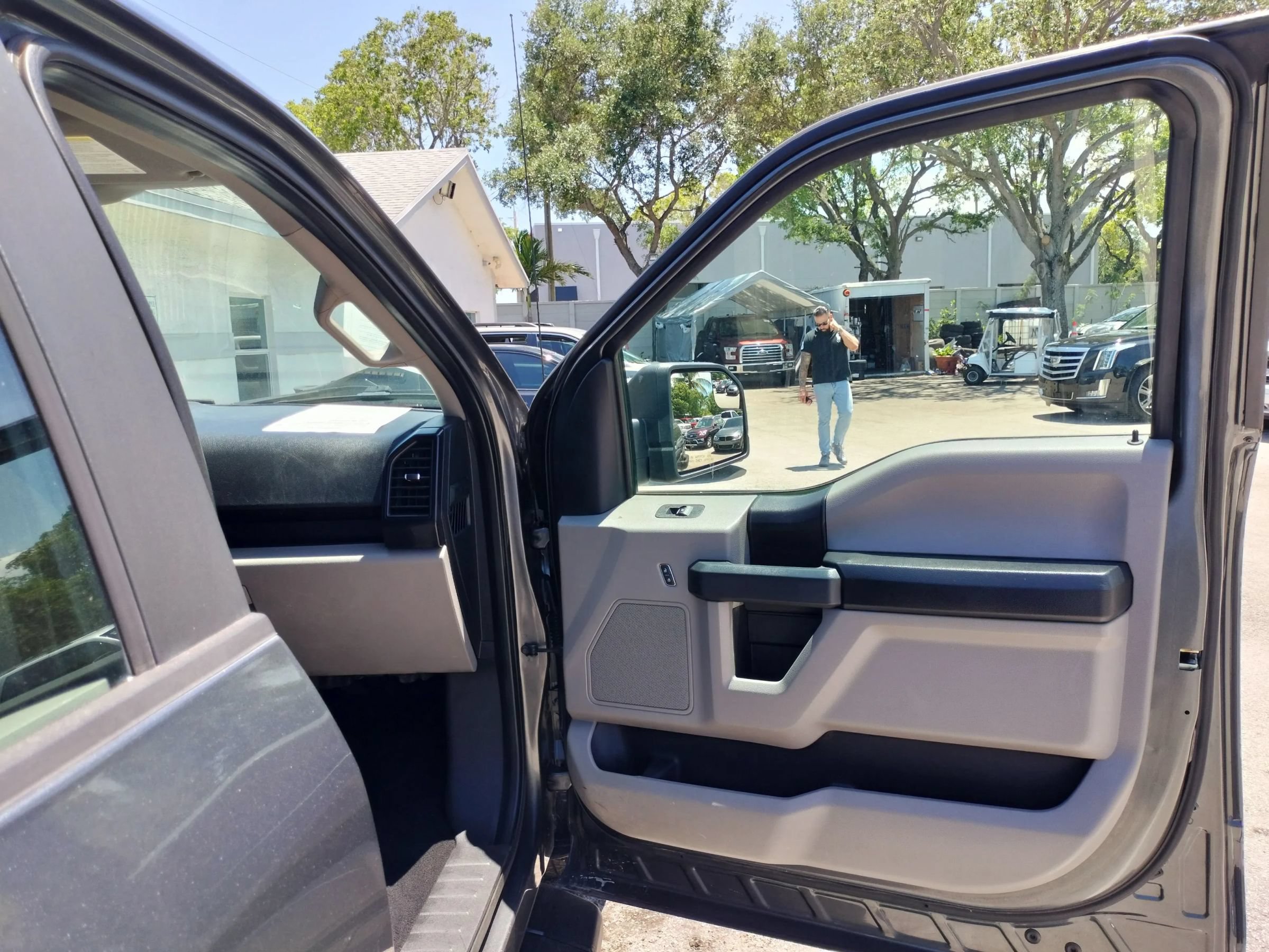 Used 2019 Ford F150 XL w/ Equipment Group 101A Mid RWD image 19