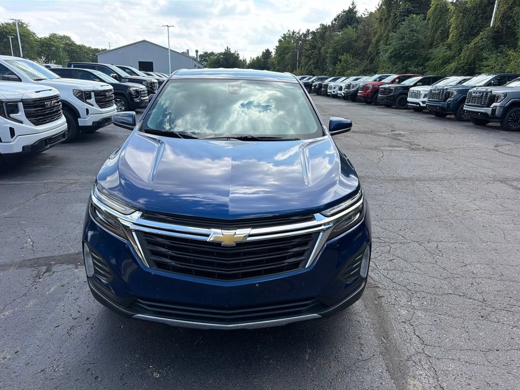 Used 2022 Chevrolet Equinox LT AWD/4WD image 3