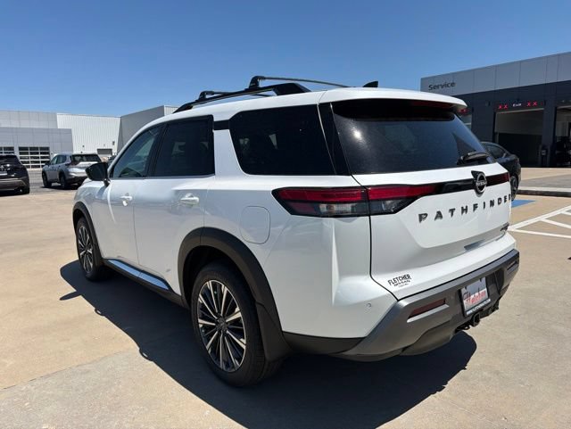 New 2026 Nissan Pathfinder Platinum w/ Cargo Package AWD/4WD image 7