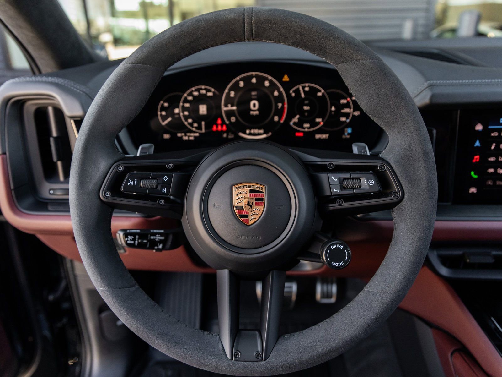 New 2026 Porsche Cayenne GTS image 29