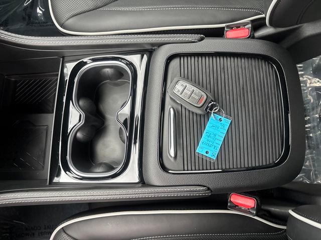 New 2026 Chrysler Pacifica Limited image 27