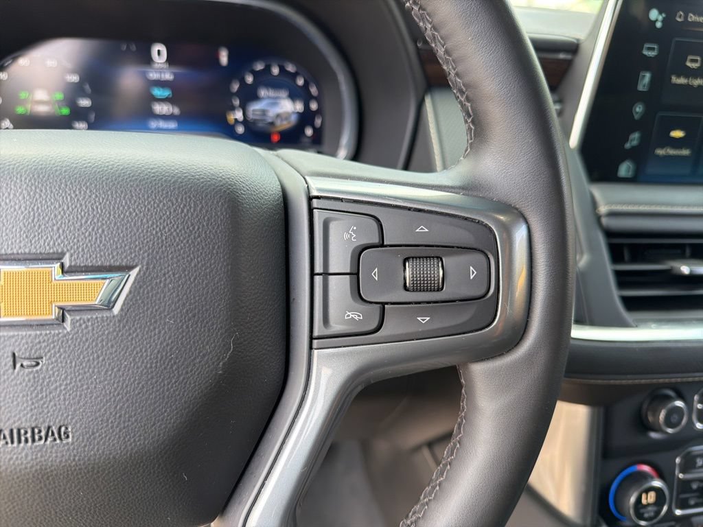 Used 2023 Chevrolet Suburban Premier AWD/4WD image 16