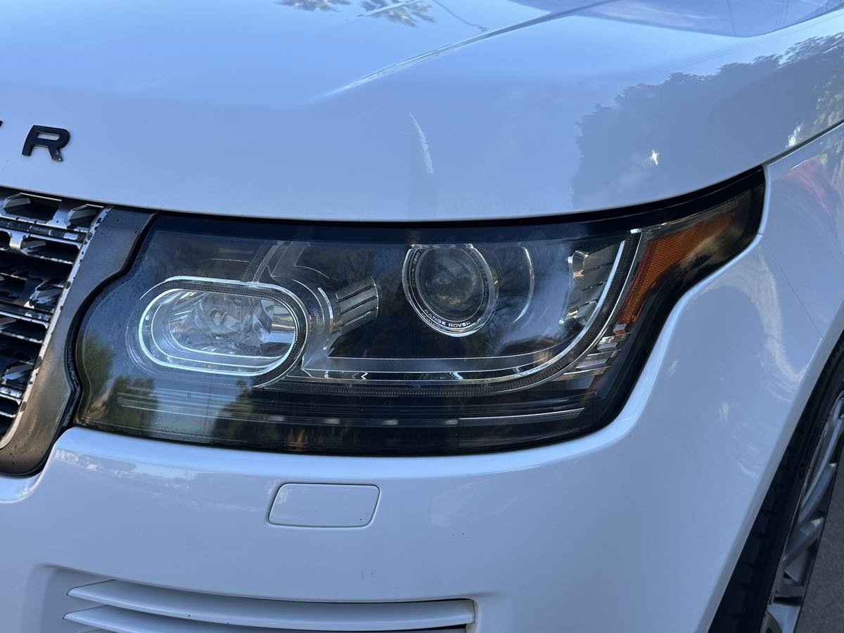 Used 2014 Land Rover Range Rover HSE image 62