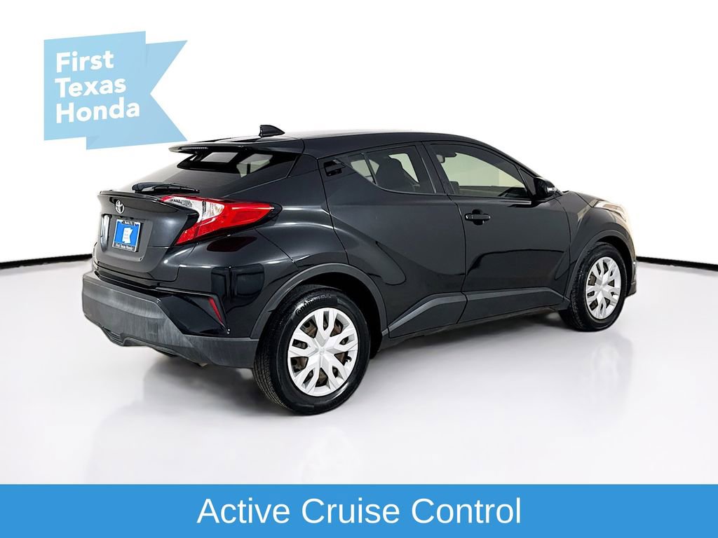 Used 2019 Toyota C-HR LE FWD image 7