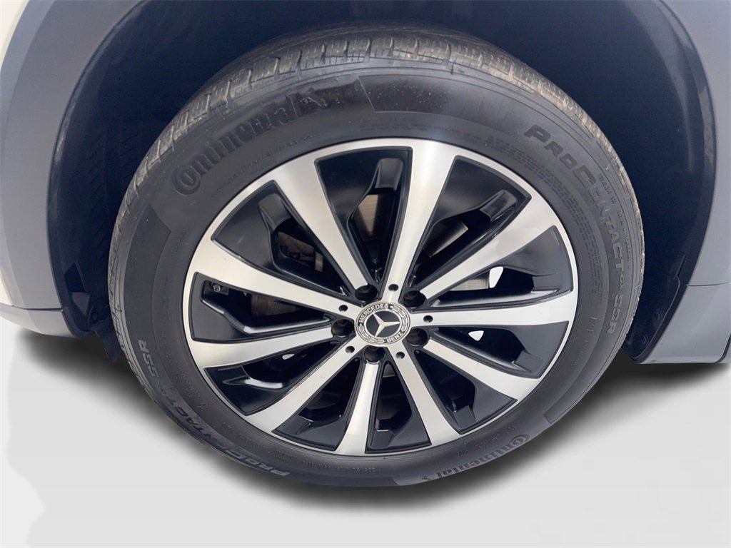 Used 2022 Mercedes-Benz GLB 250 w/ Premium Package Lite image 79