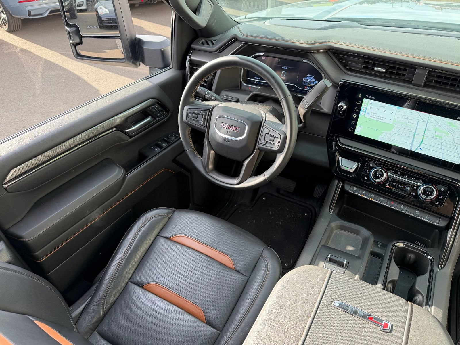 Used 2025 GMC Sierra 2500 AT4 w/ AT4 Premium Plus Package AWD/4WD image 6