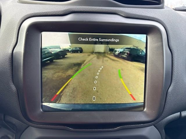 Used 2023 Jeep Renegade Latitude AWD/4WD image 17