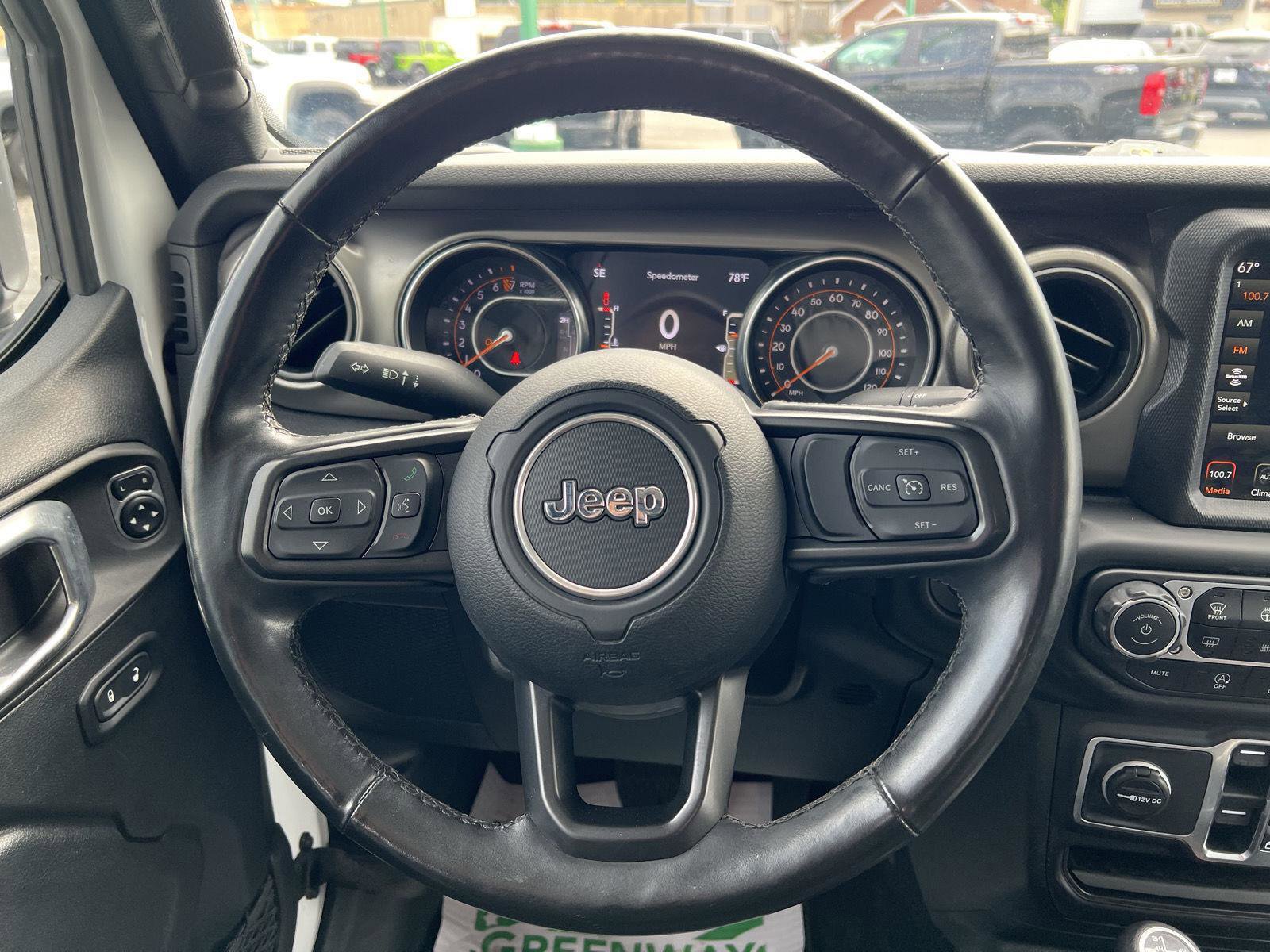 Used 2021 Jeep Gladiator Willys image 25