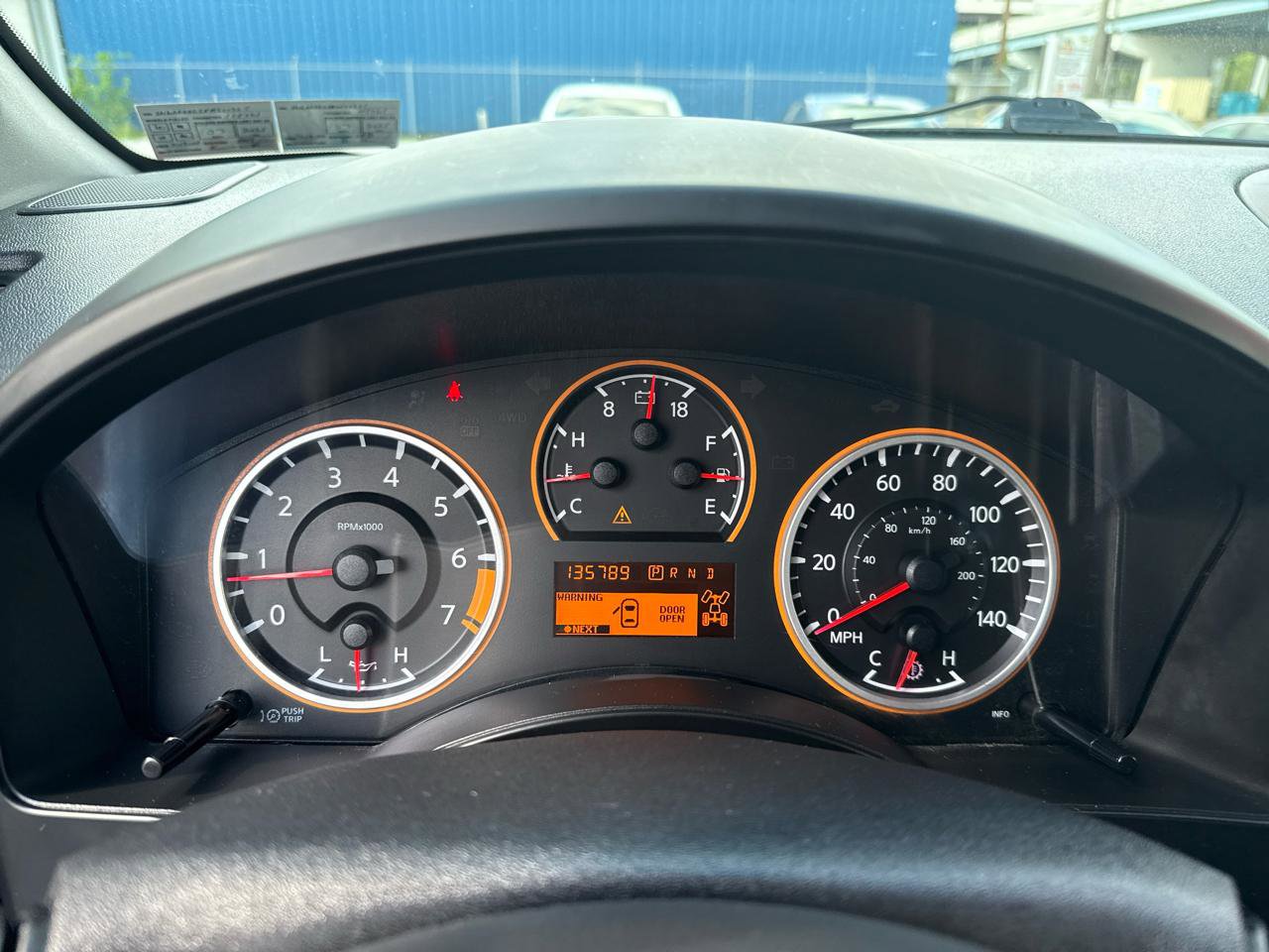 Used 2015 Nissan Titan SV w/ SV Value Truck Package AWD/4WD image 16