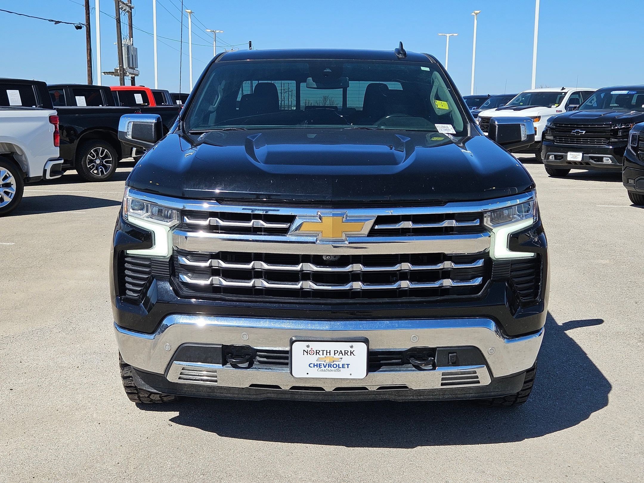 Certified 2023 Chevrolet Silverado 1500 LTZ w/ LTZ Premium Package RWD image 8