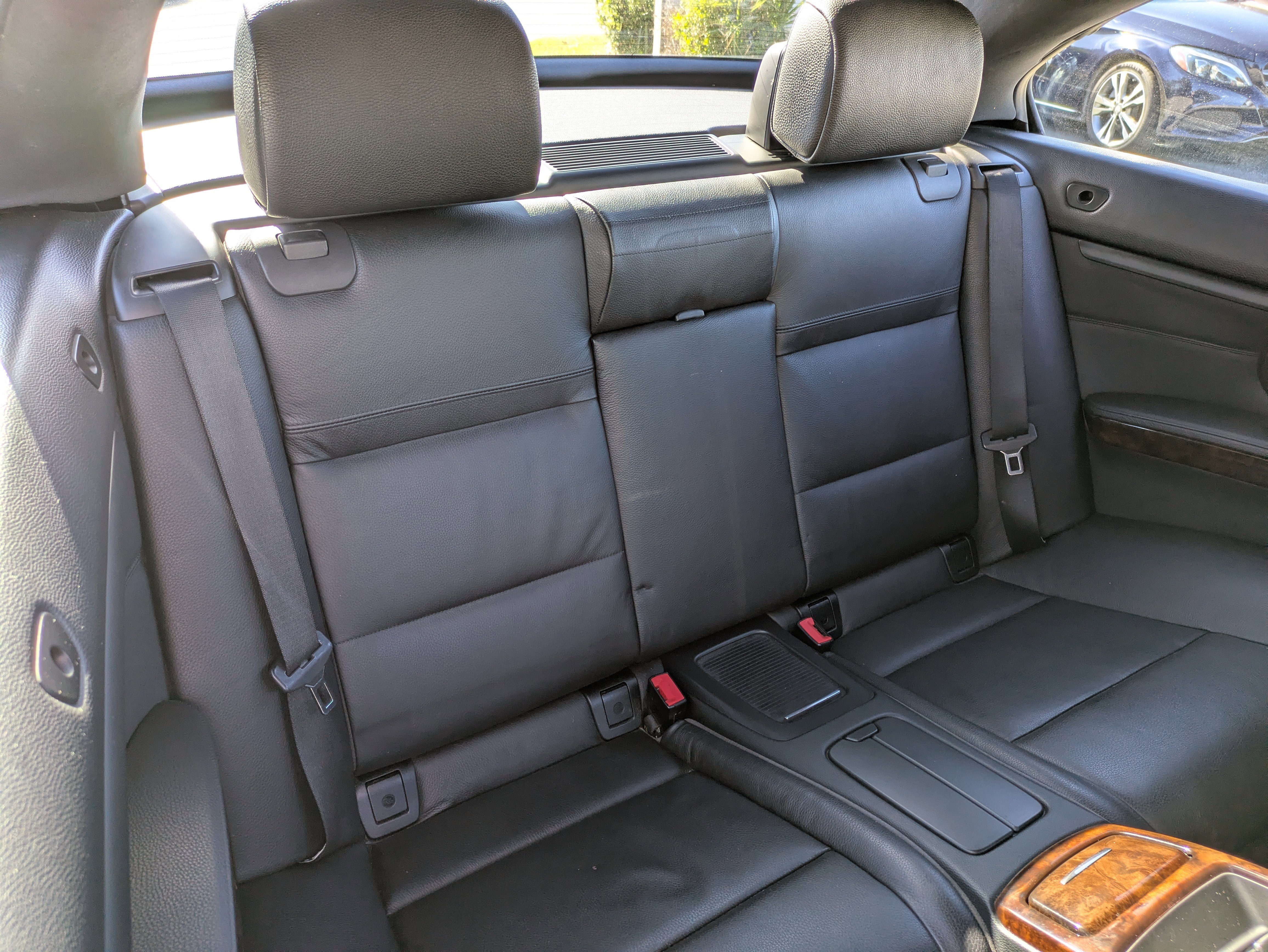 Used 2011 BMW 335i Convertible image 13