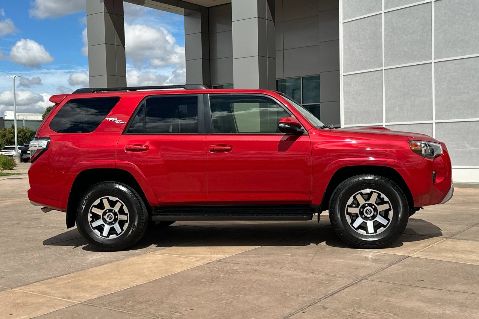 Used 2024 Toyota 4Runner TRD Off-Road Premium w/ Moonroof Package AWD/4WD image 3