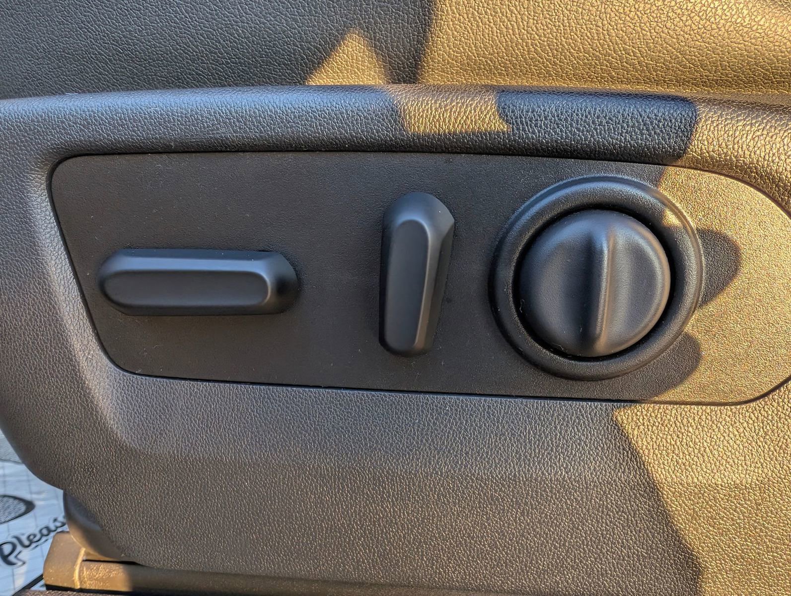 Used 2021 GMC Sierra 1500 AT4 image 11