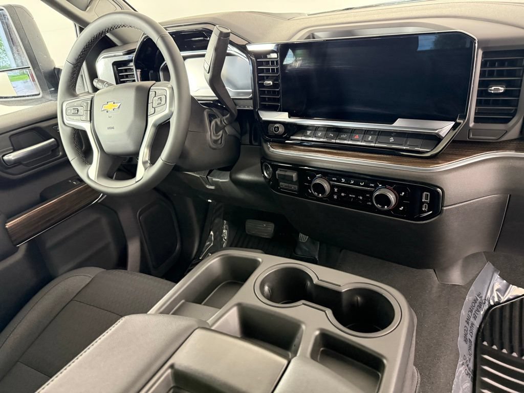 New 2025 Chevrolet Silverado 2500 LT AWD/4WD image 15