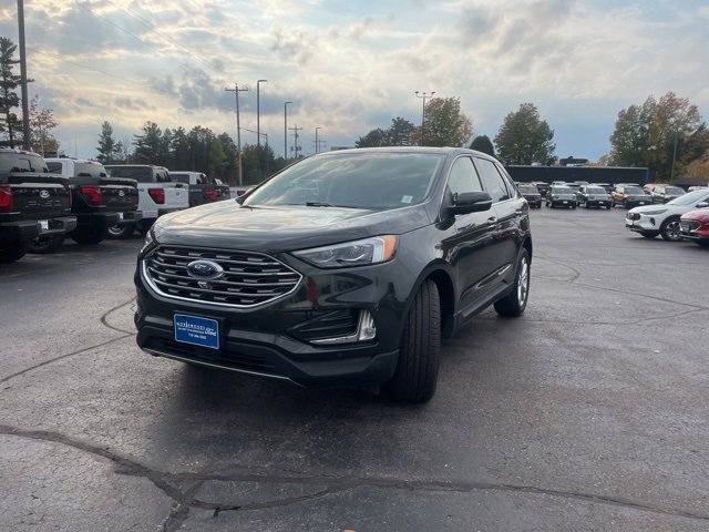 Certified 2024 Ford Edge Titanium w/ Equipment Group 301A image 5