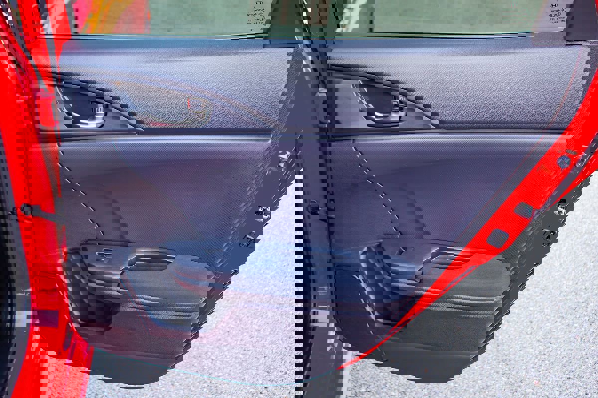 Used 2018 Honda Civic Sport image 19