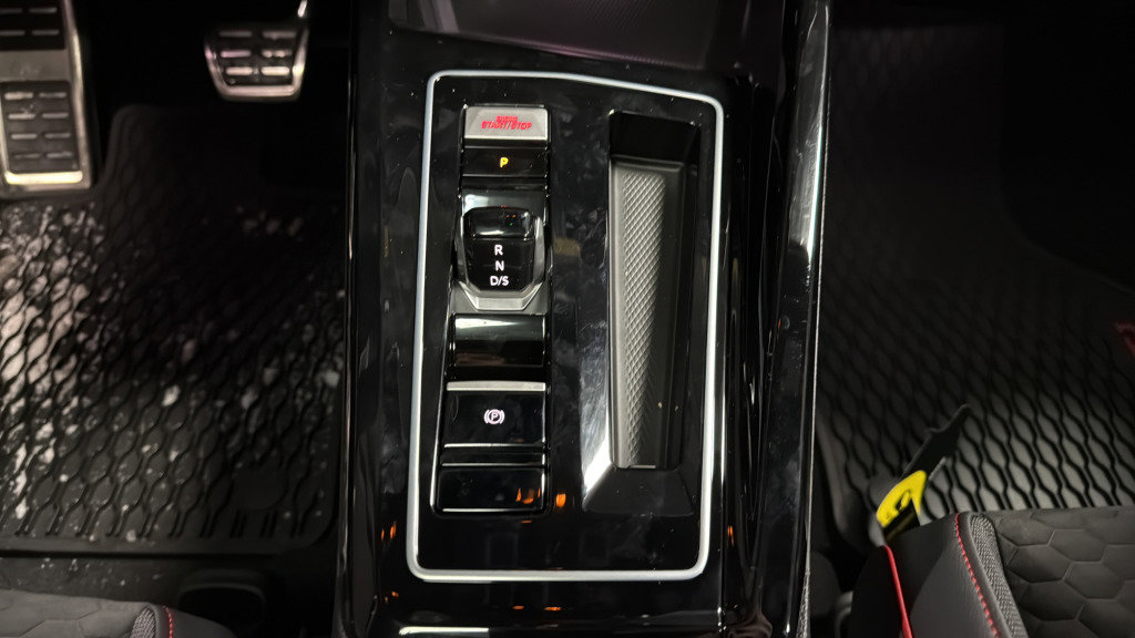 New 2026 Volkswagen GTI SE image 33