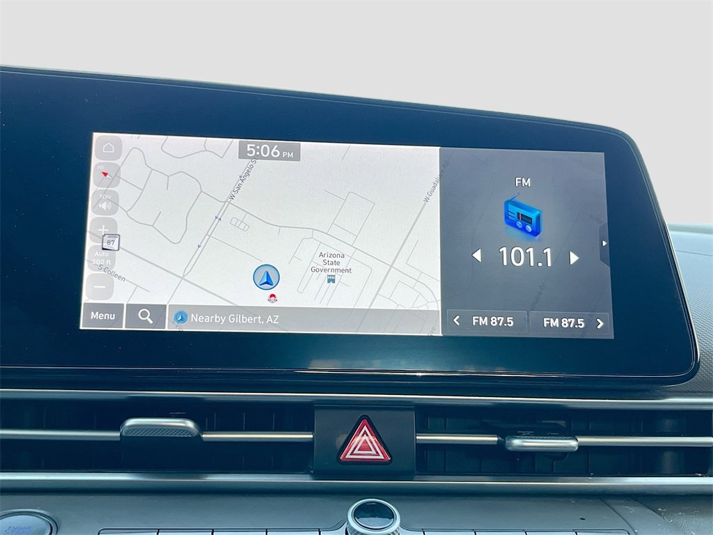 Used 2023 Hyundai Elantra SEL w/ Convenience Package image 13