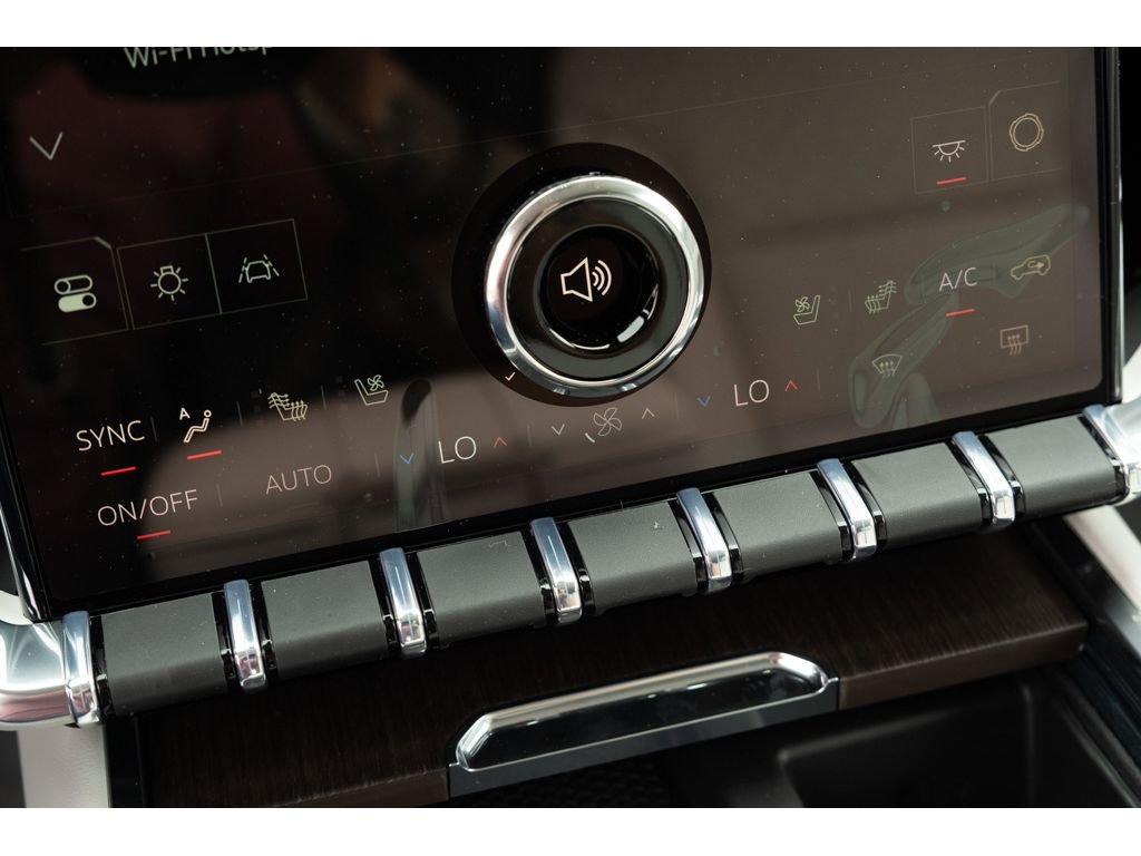 New 2026 GMC Acadia Denali FWD image 28