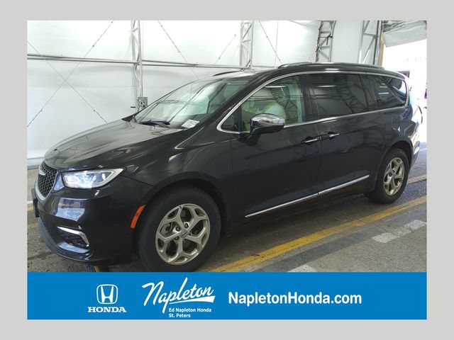 Used 2021 Chrysler Pacifica Limited w/ Premium & Safety Sphere Group AWD/4WD image 1