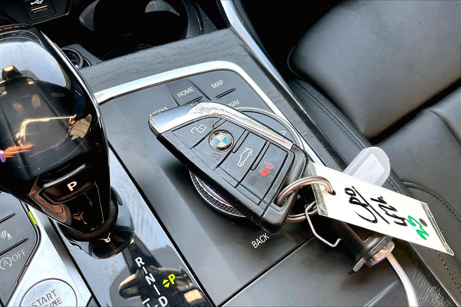 Used 2021 BMW 430i Coupe w/ Convenience Package RWD image 17