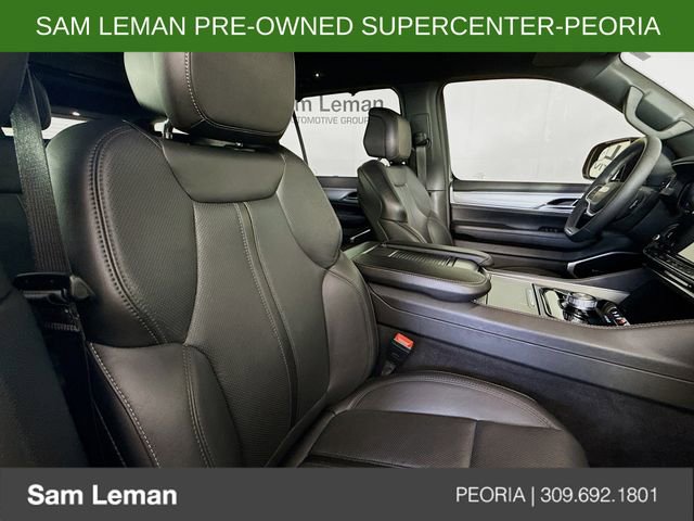 Used 2023 Jeep Wagoneer Series II RWD image 31