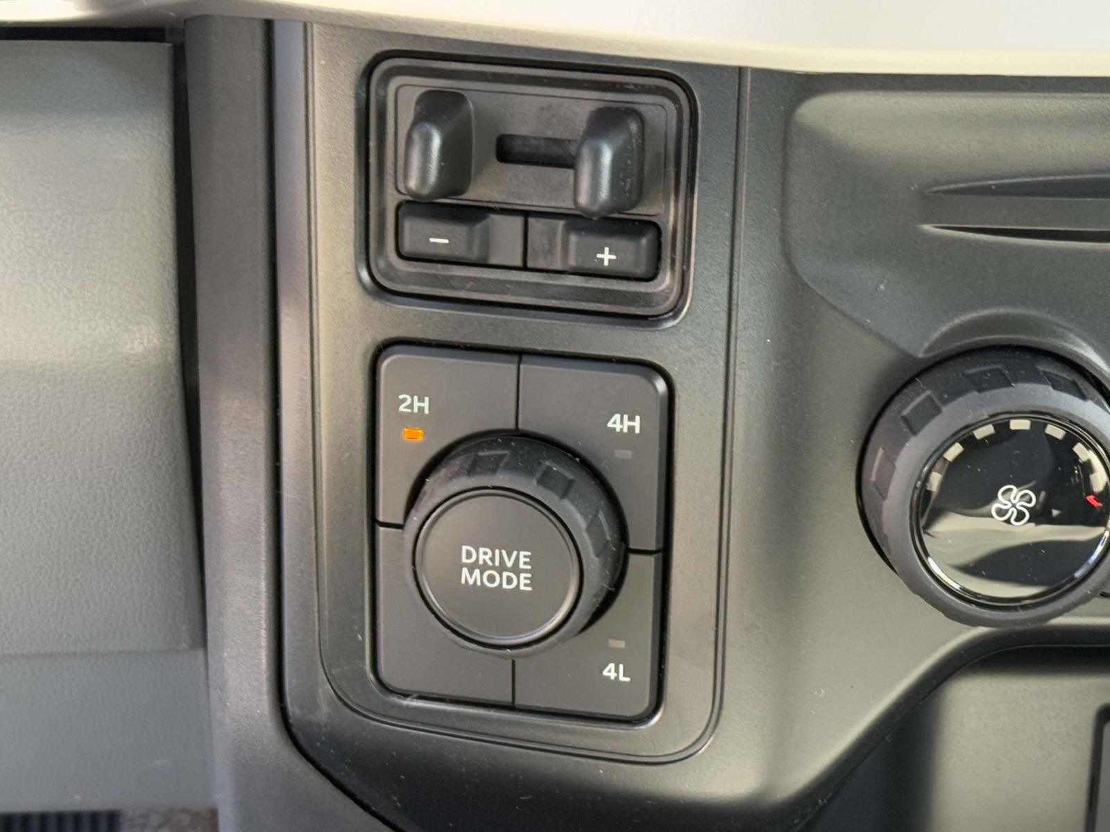 New 2025 Ford F550 4x4 Crew Cab Super Duty image 16