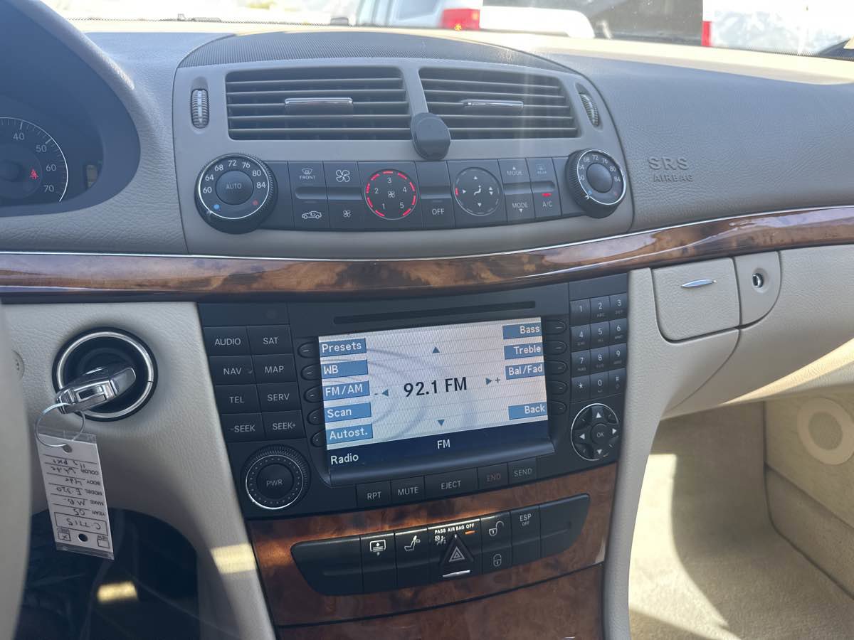 Used 2005 Mercedes-Benz E 320 Sedan image 25