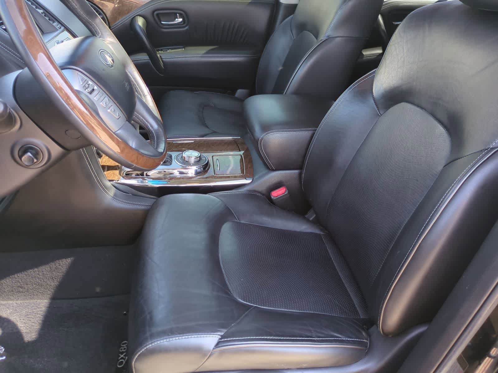 Used 2016 INFINITI QX80 4WD w/ Driver's Assistance Package image 12